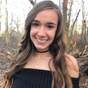 Meet your Posher, Jillian